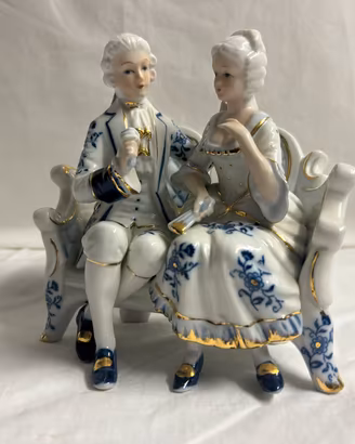 Statuetta coppia in porcellana vintage
