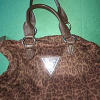 Borsa maculata Guess