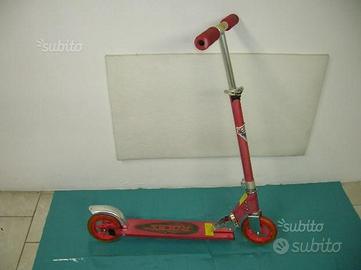 Monopattino Roces