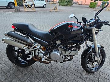 Ducati monster S2r 800 (2005)