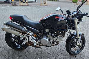 Ducati monster S2r 800 (2005)