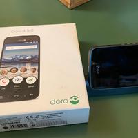 Smartphone Doro 8040 pari al nuovo