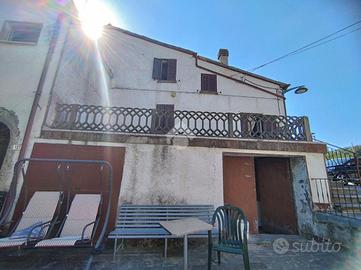 CASA SEMINDIPENDENTE A SOGLIANO AL RUBICONE