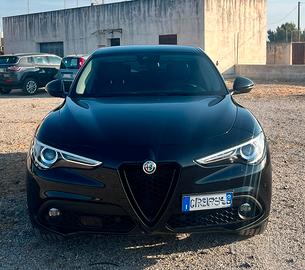 Alfa Romeo Stelvio 190 cv Q4 Sprint Solo 30.000 km