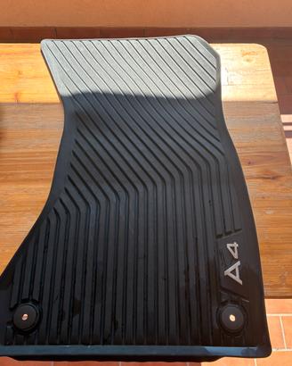 tappeti in gomma con logo  Audi A4 originali