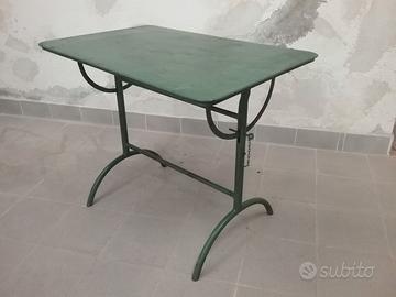 Tavolo in ferro da giardino, pieghevole