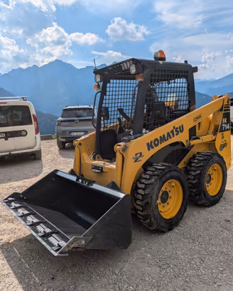 minipala komatsu SK714