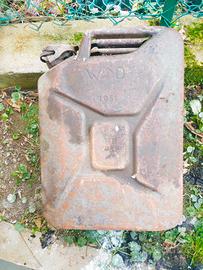 tanica benzina anno 1951