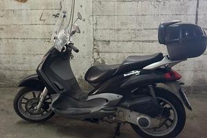 Piaggio Beverly 200cc dell'anno 2002(NN MARCIANTE)