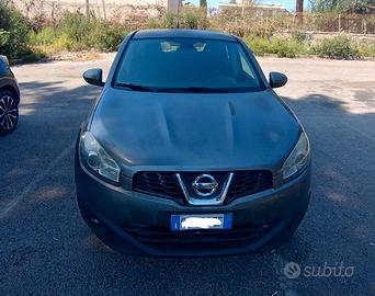 NISSAN QASHQAI 1.5dci 110cv  INTERNI come NUOVI