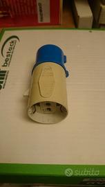3 Spine 220V volanti
