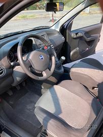 Panda 100 hp 2006