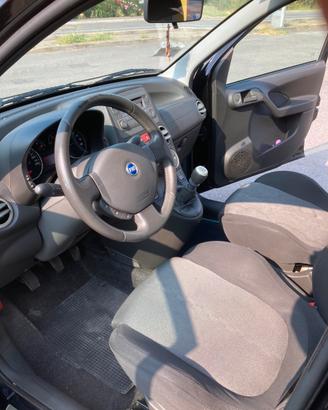 Panda 100 hp 2006