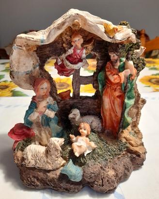 Presepe in resina  completo di personaggi 