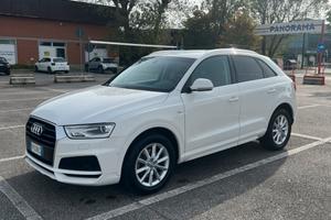 Audi Q3 S line Business