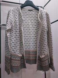 UDQ - Cardigan corto lavorato con tasche 