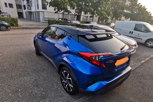 Toyota c hr hybrid 2017