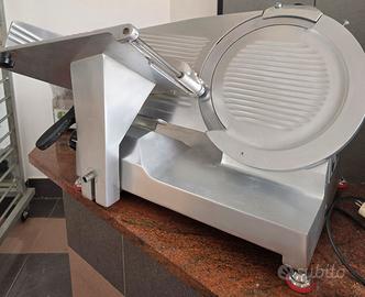 affettatrice 220 Volt professionale lama 37 cm 