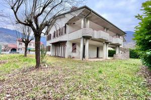 VILLA SINGOLA A SEGUSINO