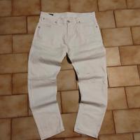 jeans strappato color bianco di PT Torino 
