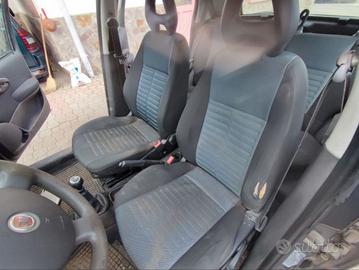 SEDILI ANTERIORI E POSTERIORI PUNTO III 188