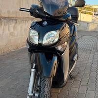 YAMAHA XENTER 150