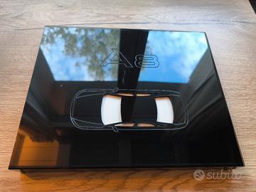 Audi A8 clienti VIP custodia rigida collezzionismo