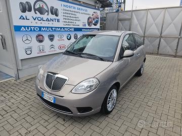 Lancia Ypsilon 1.2 69 CV Oro