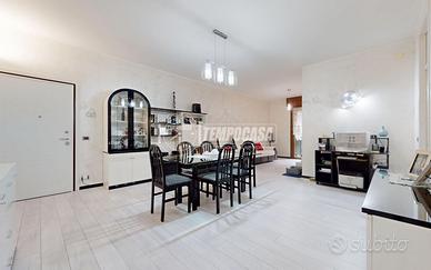 QUADRILOCALE COMPLETAMENTE RISTRUTTURATO