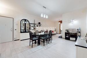 QUADRILOCALE COMPLETAMENTE RISTRUTTURATO