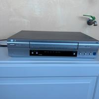 Videoregistratore lettore VHS