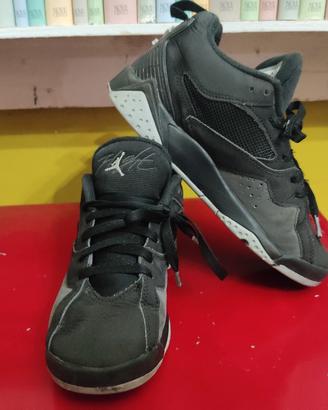 Scarpe Nike air Jordan (leggi descrizione)