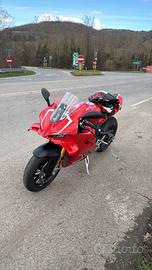 Panigale v4s 2025