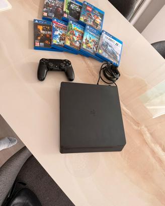 PlayStation 4 Slim 500GB + giochi