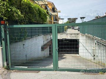 Box / Garage di 13 m² a Roma