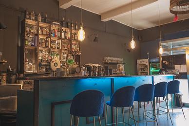 Cocktail Bar Rinomato con Cucina