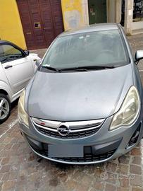 Opel corsa 1.2 benzina