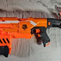 Nerf Elite Demolisher 2-in-1 + 40 Dardi + Missile