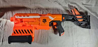 Nerf Elite Demolisher 2-in-1 + 40 Dardi + Missile