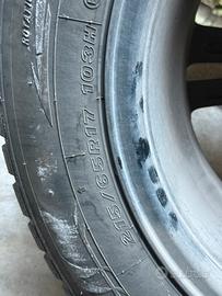 Pneumatici invernali con cerchi in lega