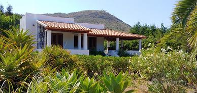 Villa o villino Lipari [VIF002VRG]