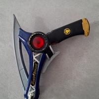 pistola che si trasforma in spada 