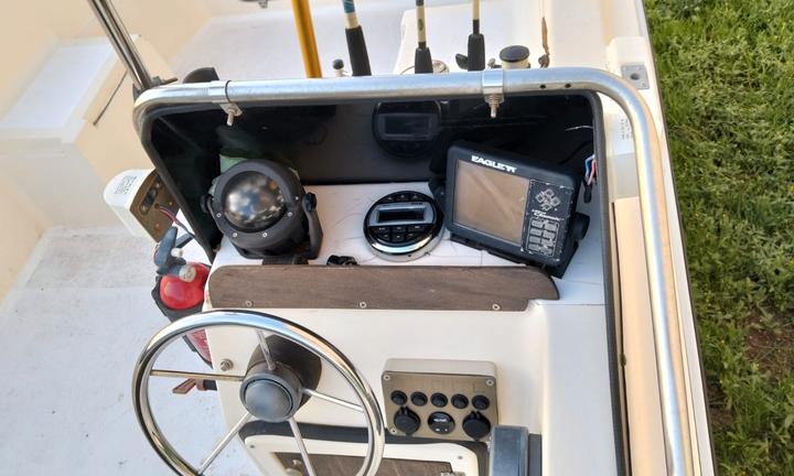 Barca completa con motore e carrello Ombrina Pesca