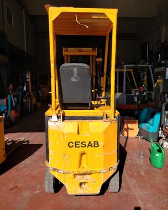 Carrello elevatore elettrico 1600kg marca Cesab.