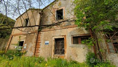 Struttura indipendente da ristrutturare