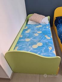 Letto singolo ad onda color verde