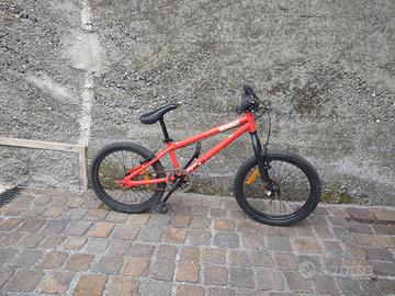Bicicletta BMX Rossa bambino
