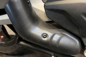 Paracalore inferiore carbonio Carbon World Ducati