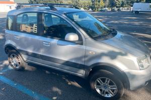 Fiat Panda 4x4 Benzi /gpl +gancio traino ,del 2012