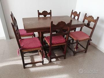TAVOLO CON SEDIE
